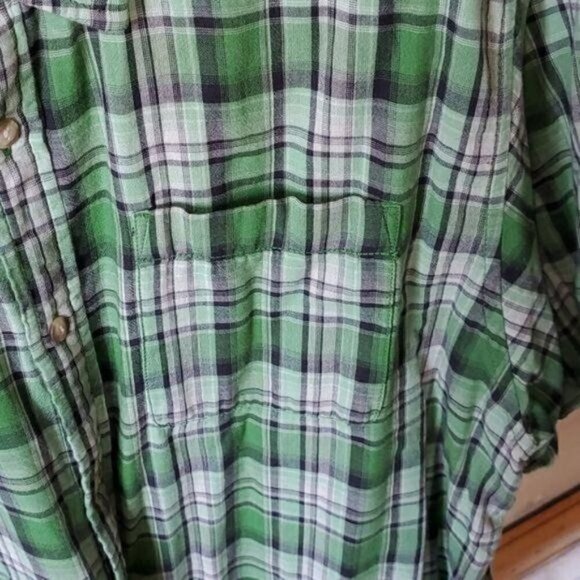 The North Face Green Plaid Casual Button Down Short Sleeve Sz XL Shirt - Picture 3 of 12